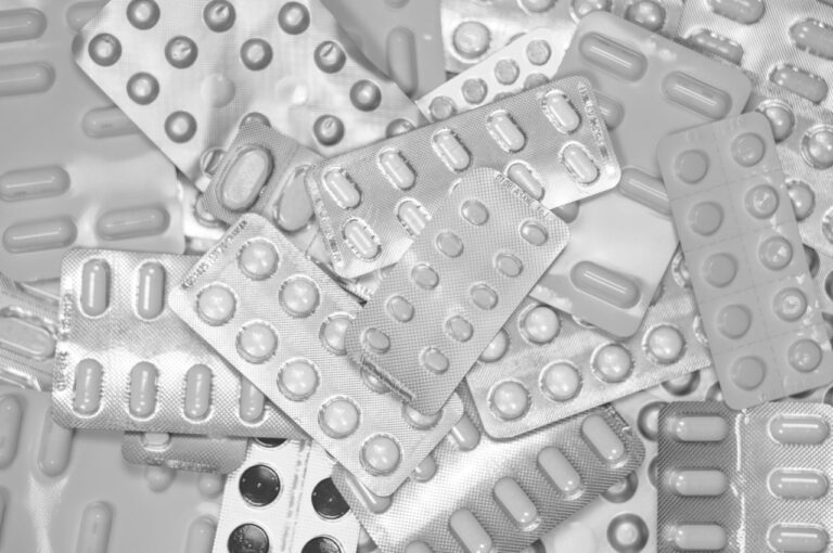 Retos virales y el paracetamol: El riesgo de buscar validación en redes sociales